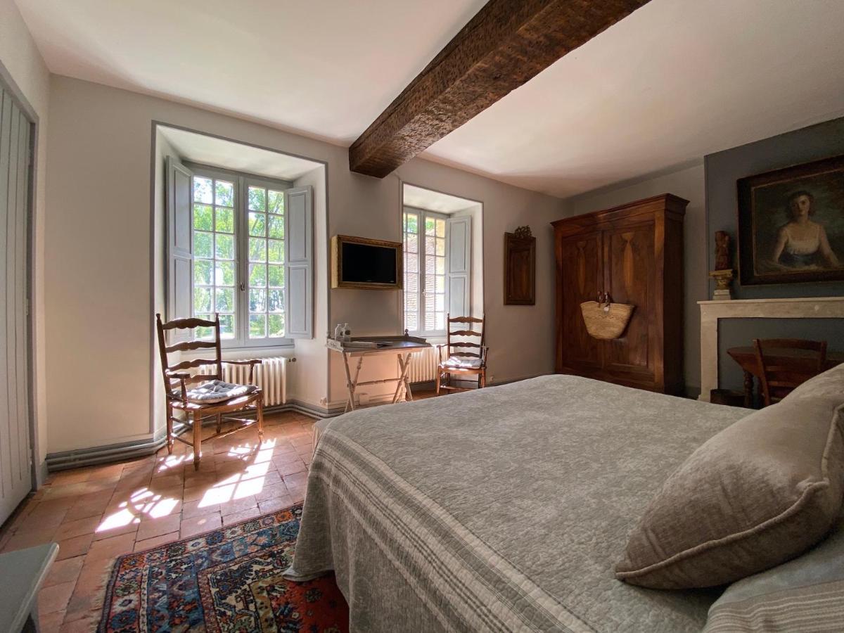 Le Petit Chateau De Sainte Colombe Bouges-le-Chateau Exterior photo